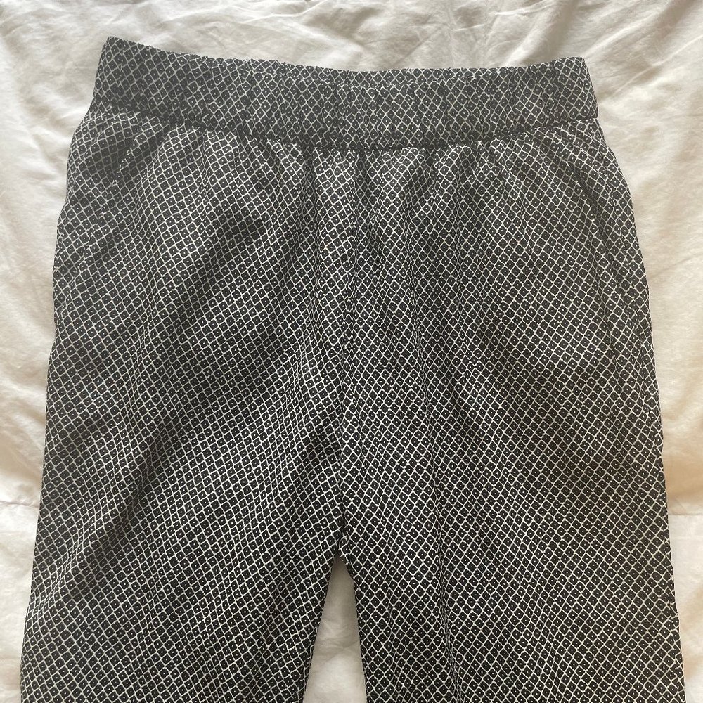 h&m // diamond print elastic waist pants